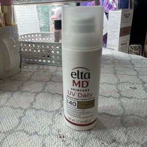 EltaMD UV Daily SPF 40 Tinted Face Sunscreen Moisturizer, Tinted Moisturizer SPF